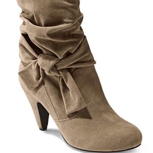 🆕 Qupid Ankle Booties Women's Size 10M Taupe Suede Ruched Side Zip Bow Boots